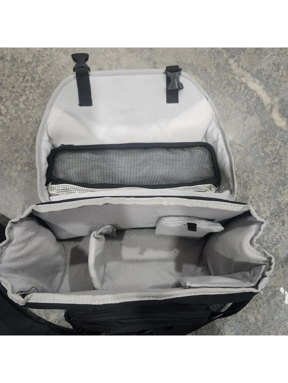 Nikon DSLR Camera Bag with Shoulder Strap Removable Inserts Storage Pockets